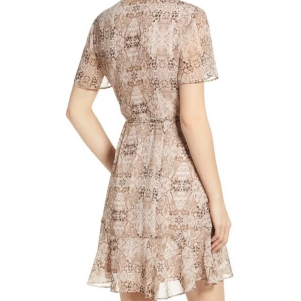 All in Favor ISABELLA Neutral Beige Snakeskin Short Sleeve Wrap Dress XL NWT - Picture 2 of 14